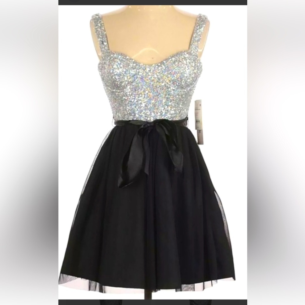 NWT Love Reign Women Black Cocktail Dress